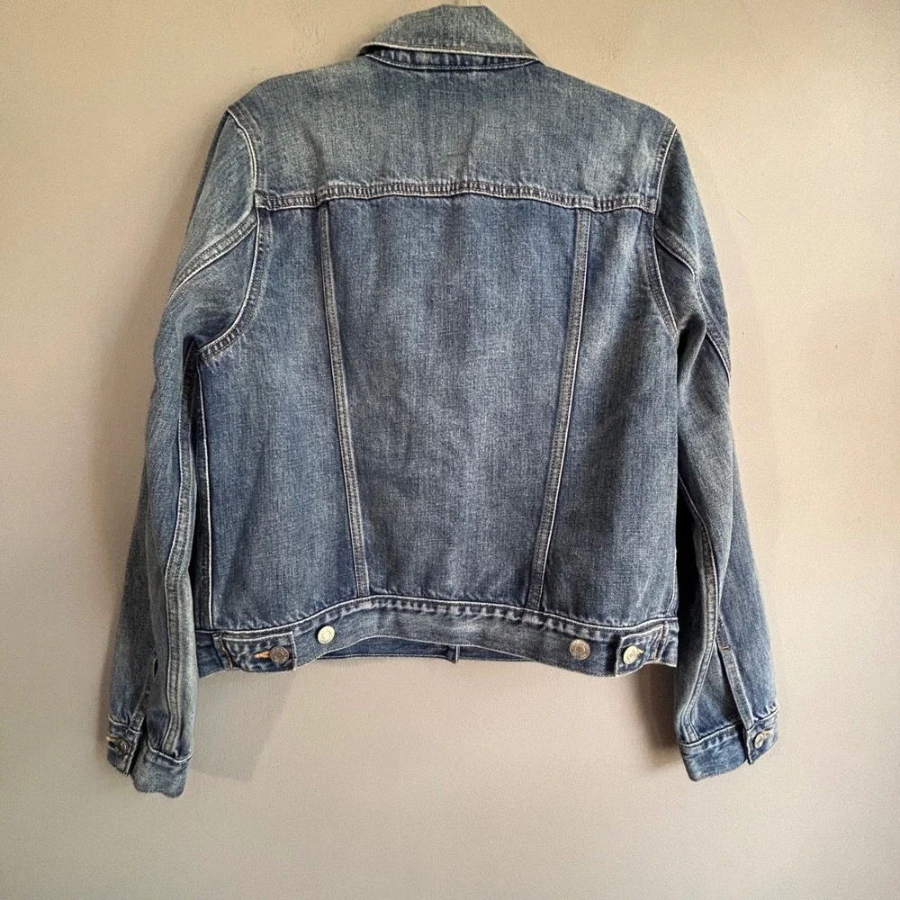GAP Icon Denim Jacket Medium Wash Blue Cotton Trucker S/797118-00 Mens M